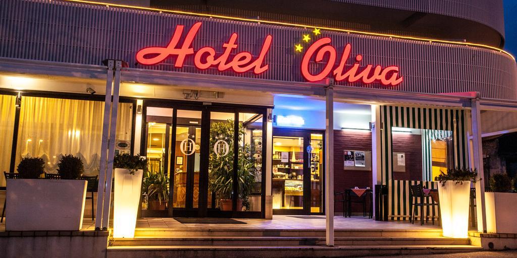 Hotel Oliva Aviano Exterior photo